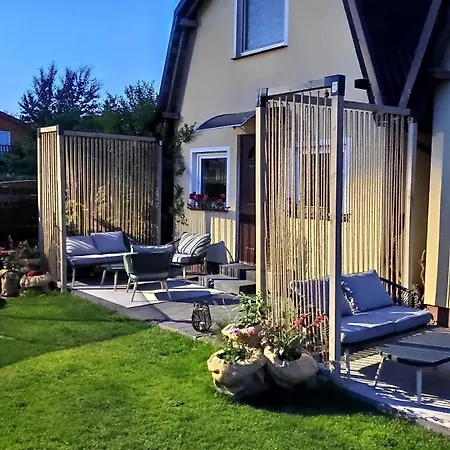 Klara W Ogrodzie * Łeba